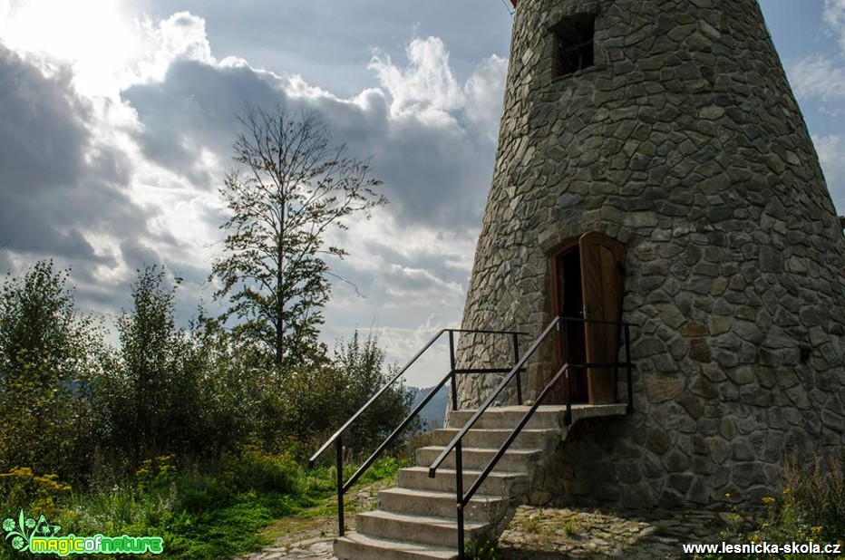 Rozhledna na Bobovci - Foto Dezider Tocka (1)