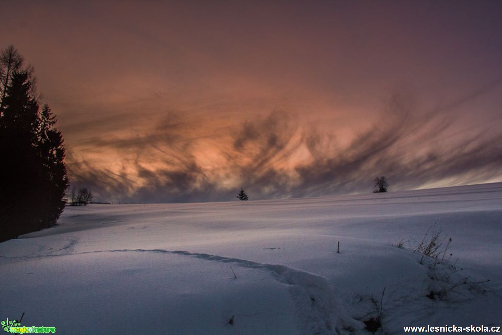 Zima kouzlí - Foto Jozef Pitoňák