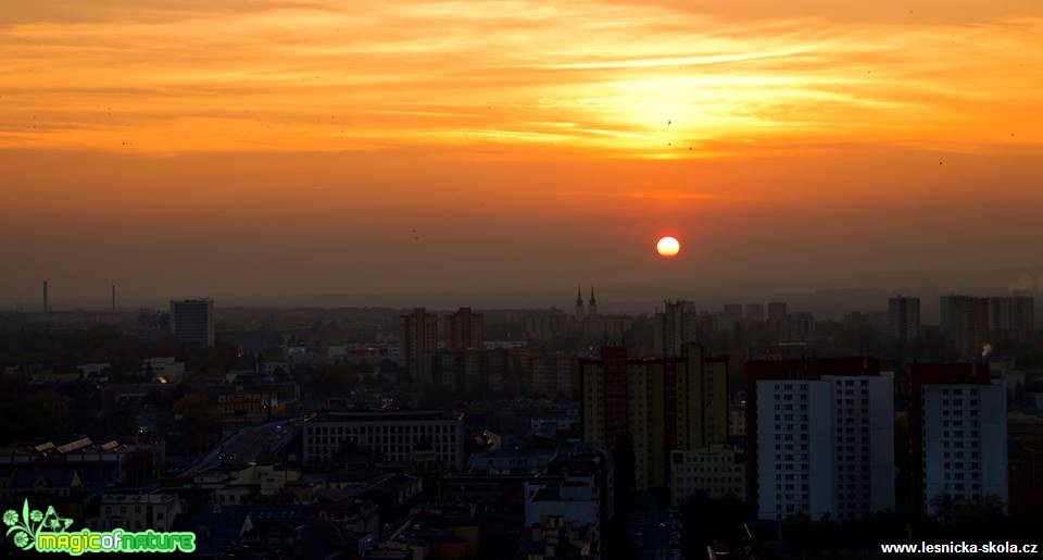 Západ slunce nad Ostravou - Foto Jan Valach