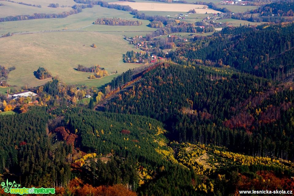 Z rozhledny na Velkém Javorníku - Foto Jan Valach